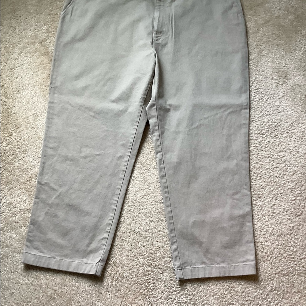 Amazon Essentials Gray Chinos Lightweight Cotton Flat Front